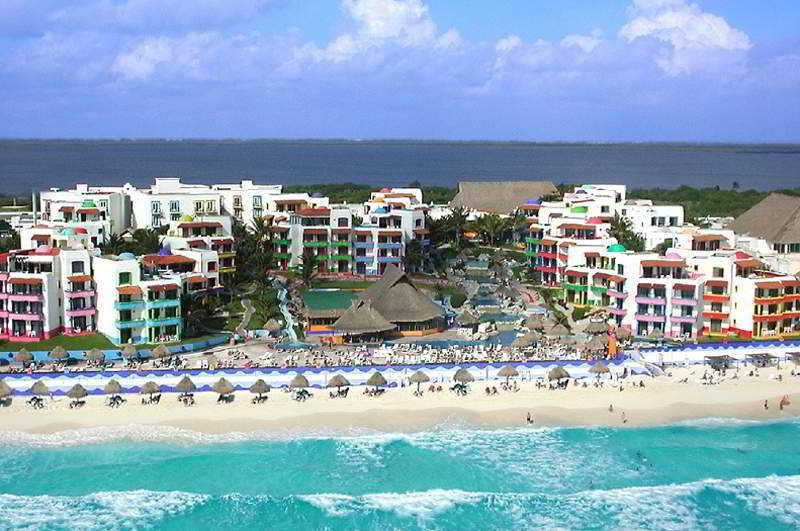 Отель El Pueblito Beach Канкун Экстерьер фото